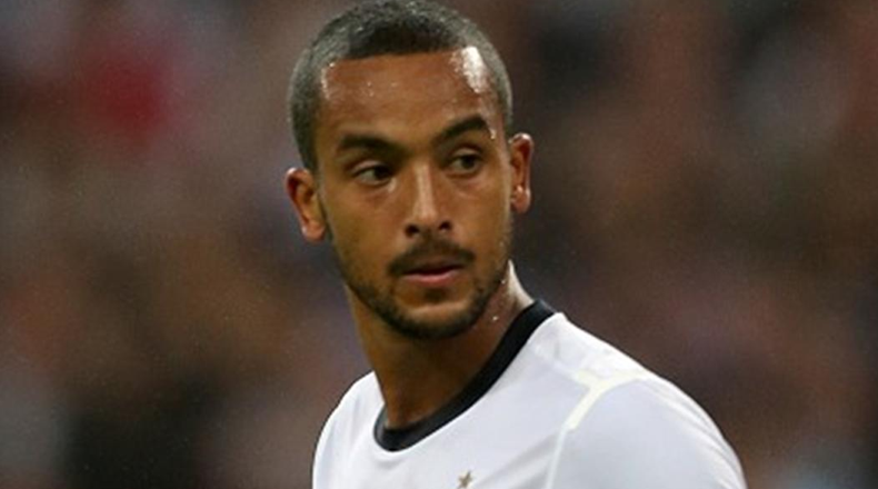 Chelsea monitoring Theo Walcott