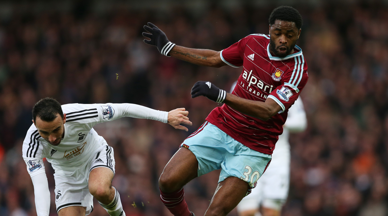 Chelsea Monitoring Alex Song’s Future