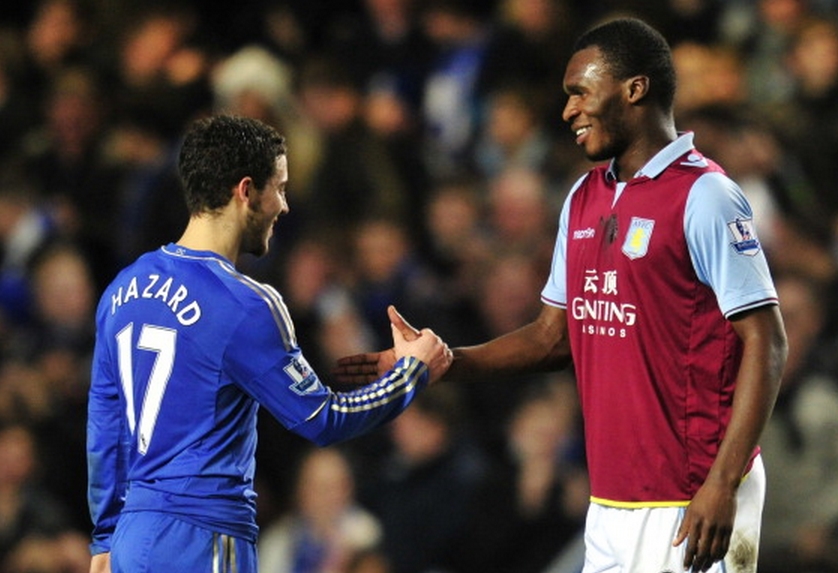 Hazard urges Benteke to join Chelsea