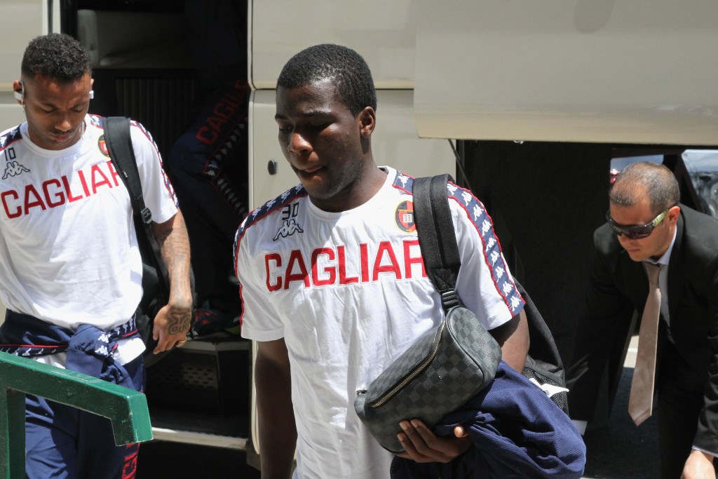 Chelsea to Pip Spurs to Promising Midfielder