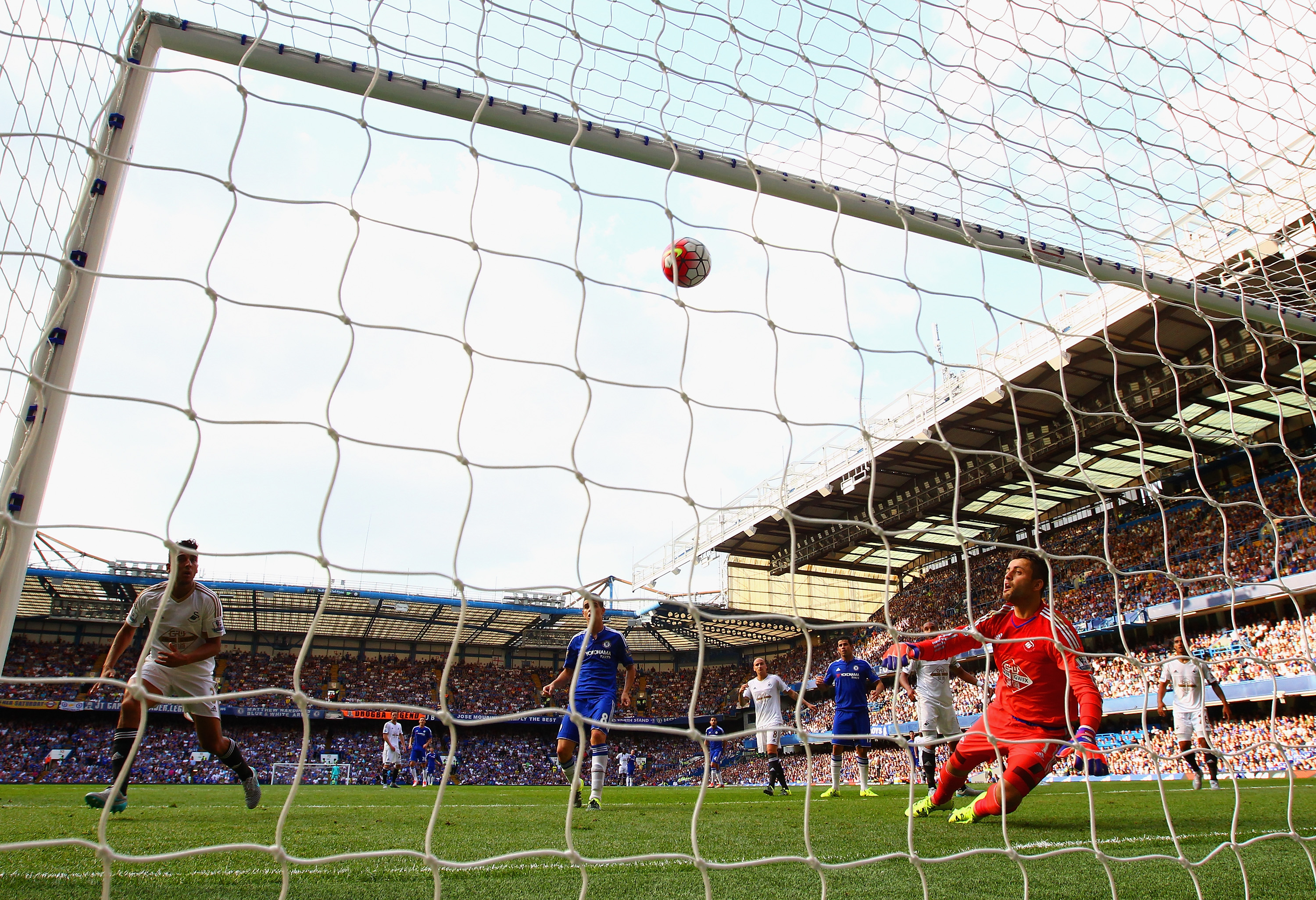 Chelsea v Swansea City - Premier League