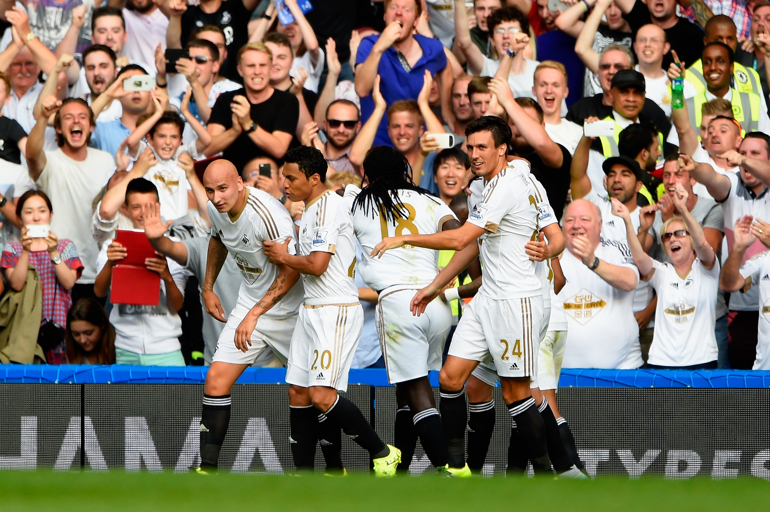 Chelsea v Swansea City - Premier League