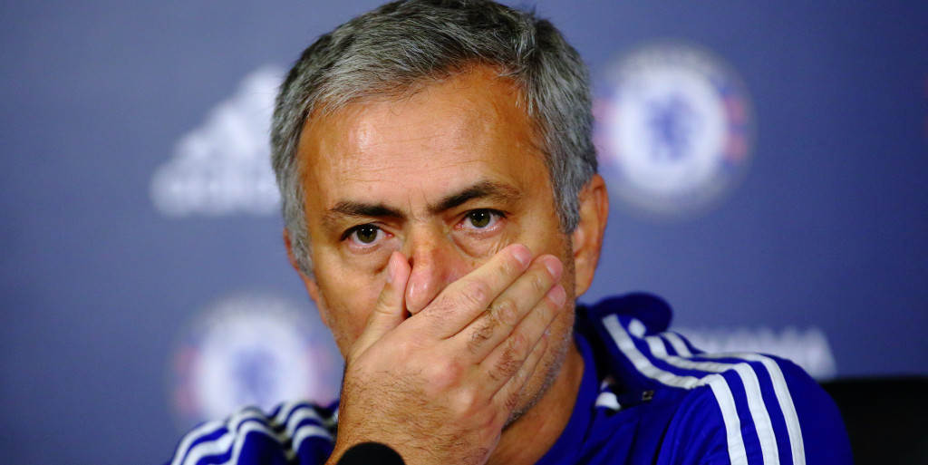 Ex-Chelsea defender believes Jose has lost the dressing room
