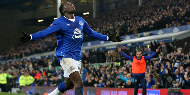 Lukaku tells friends he’s willing to rejoin Chelsea