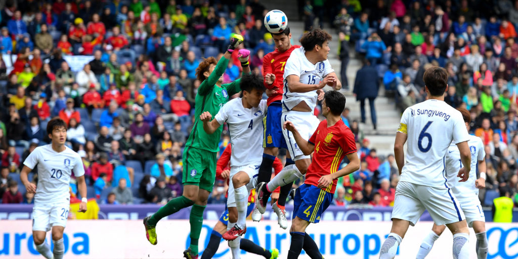 Chelsea open Morata talks
