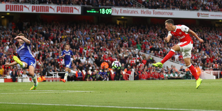 Chelsea must work harder as a team says Pat Nevin