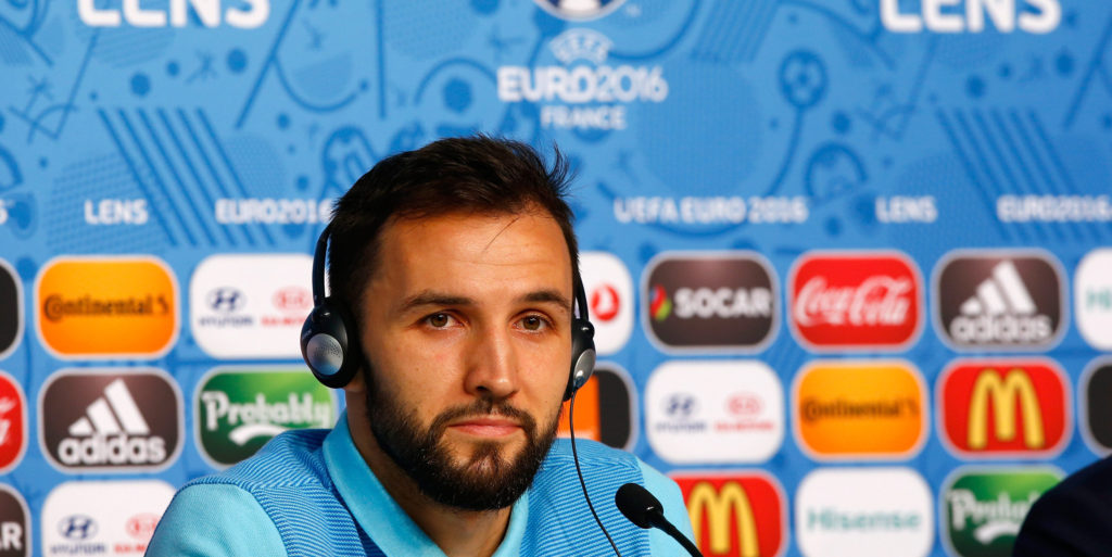Chelsea and Tottenham to compete for midfielder signing