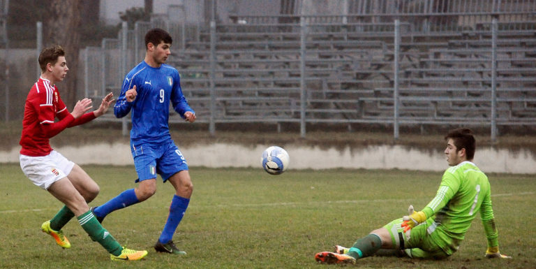 Chelsea chase promising Genoa attacker