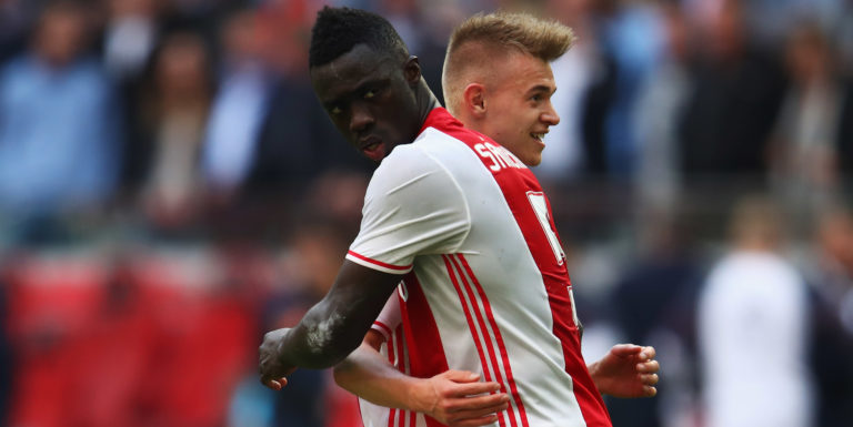Chelsea join crowded race to sign Davinson Sanchez