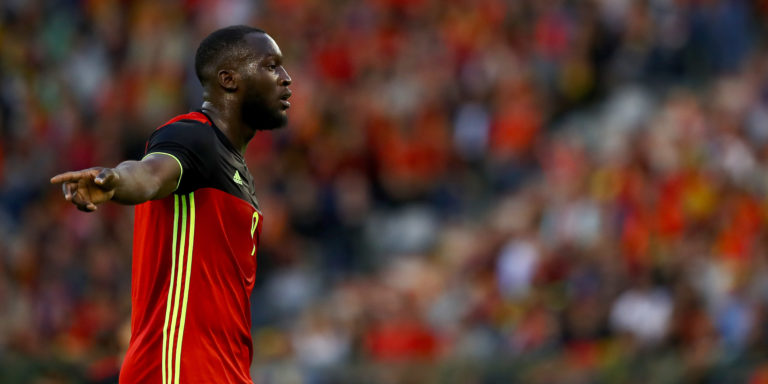 Chelsea approaching Lukaku deal with caution