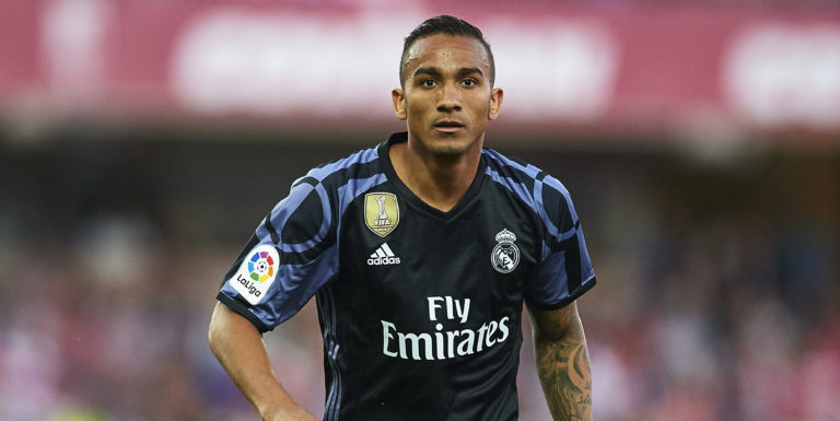 Chelsea waiting on Danilo switch