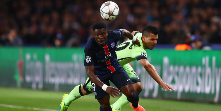 Chelsea target Aurier set for five-year deal with Man United
