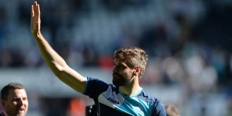 Chelsea target set to miss beginning of season with injury