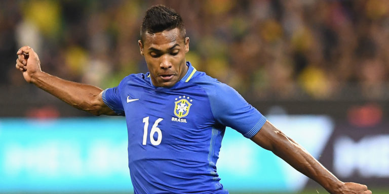 Chelsea see new bid for Alex Sandro rejected
