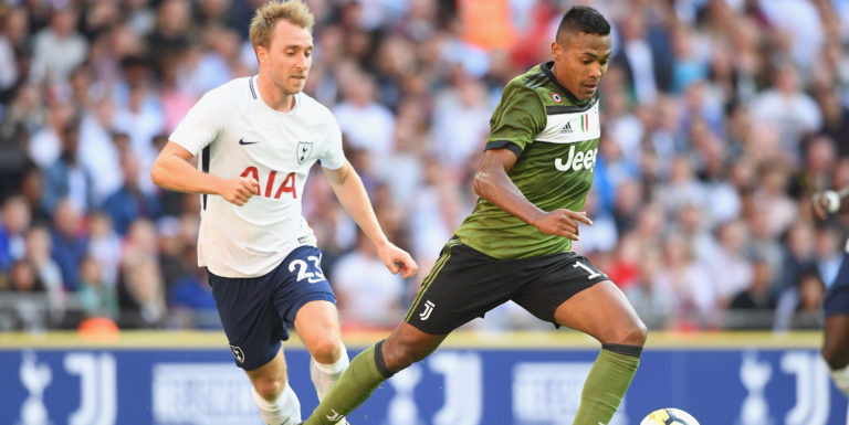 Chelsea want Alex Sandro to force through move