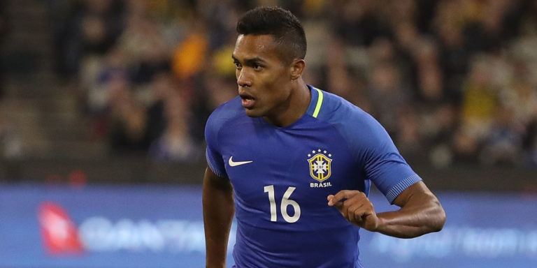 Chelsea to renew interest in Alex Sandro in January
