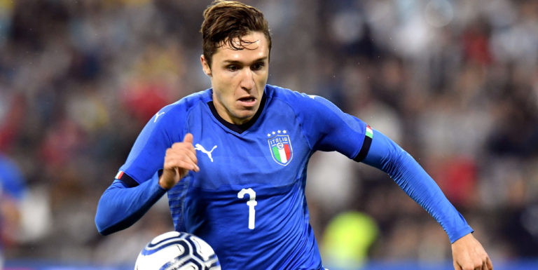 Chelsea set to battle with Serie A duo over Federico Chiesa
