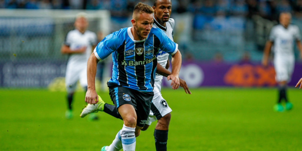 Barcelona ready to move for Chelsea target Arthur