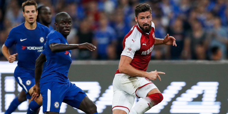 Chelsea turn their attention to Giroud loan move