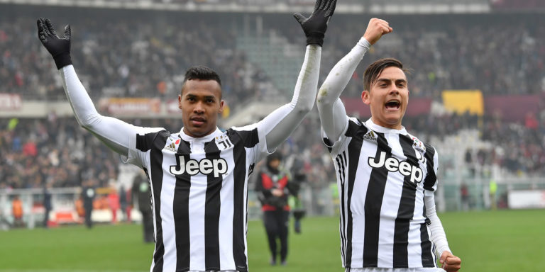 Juventus ready to sell Alex Sandro for just €50m