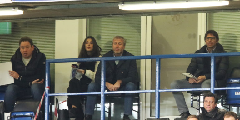 Chelsea aiming to recruit a manager with a different style