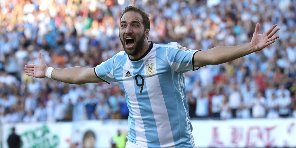 Chelsea offered Higuain as Juve seek Morata deal