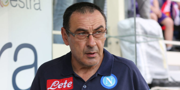 Sarri offered new deal to fend off Chelsea