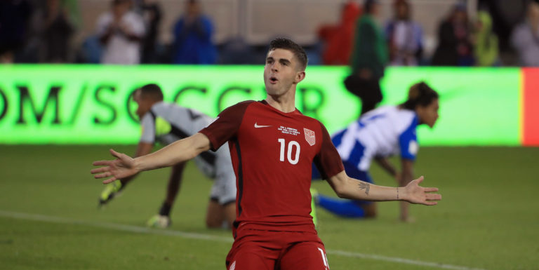 Chelsea consider swoop for Borussia Dortmund star Christian Pulisic