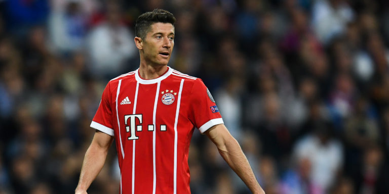 Bayern Munich slap huge price tag on Chelsea target Robert Lewandowski