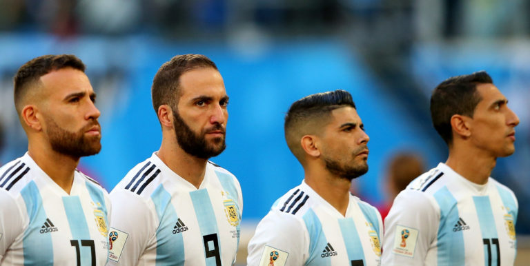 Higuain tempted by Chelsea move if Sarri takes over