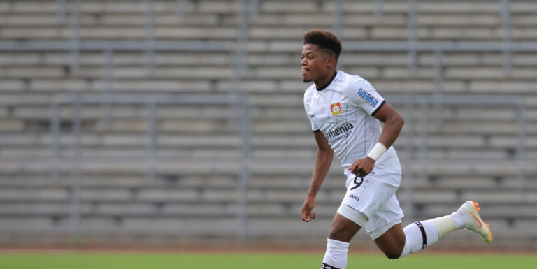 Chelsea target Bailey signs new deal with Leverkusen