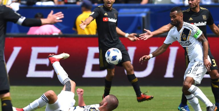 Ashley Cole tipping Blues to be surprise title contenders