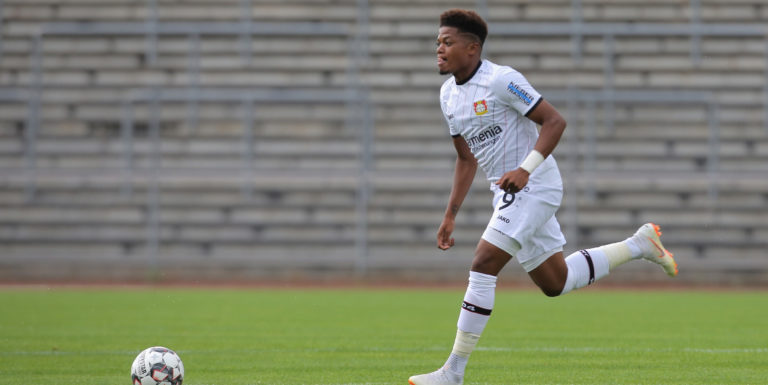 Leon Bailey told to avoid Chelsea move for now