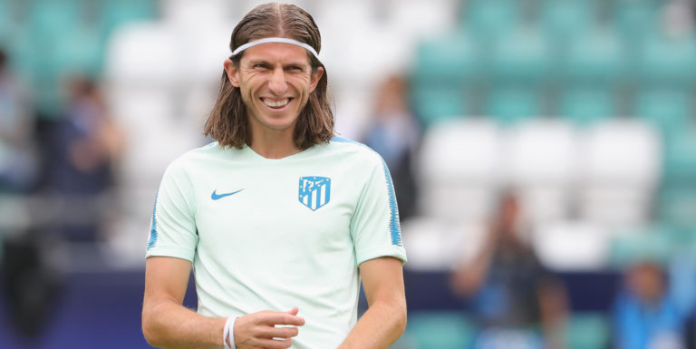 Chelsea flop Filipe Luis linked with surprise Arsenal switch