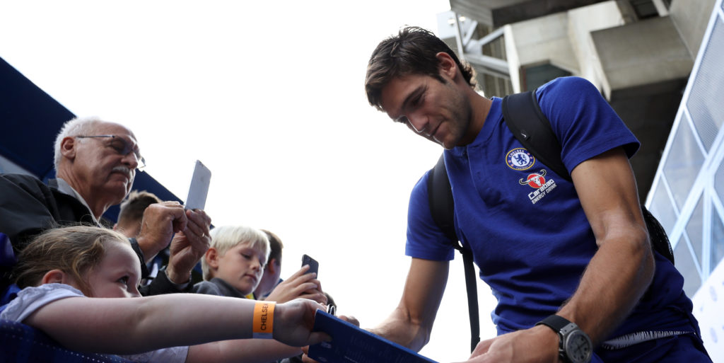 Alonso signs new Chelsea contract