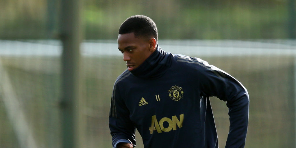 Chelsea target Martial set to sign new United deal