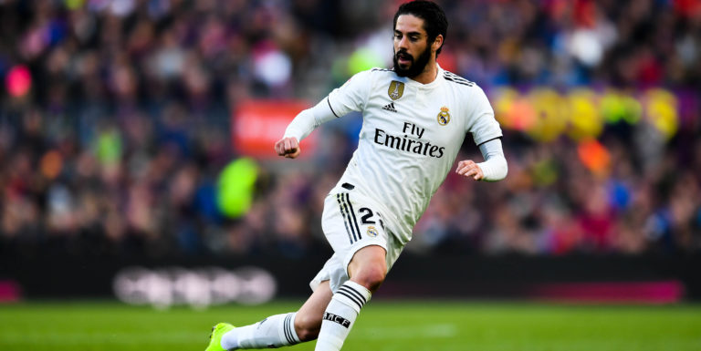 Journalist claims Isco has offers to join Chelsea or City