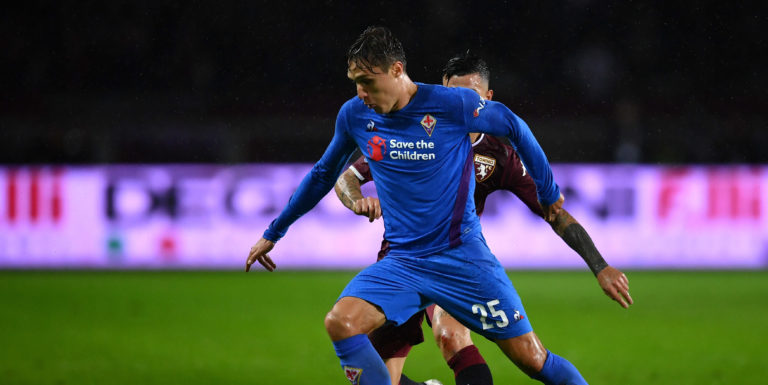 Chelsea target Chiesa continues to ponder new Fiorentina deal