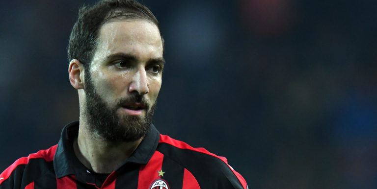 Higuain ‘waiting for Sarri’s call’ as he struggles at Milan
