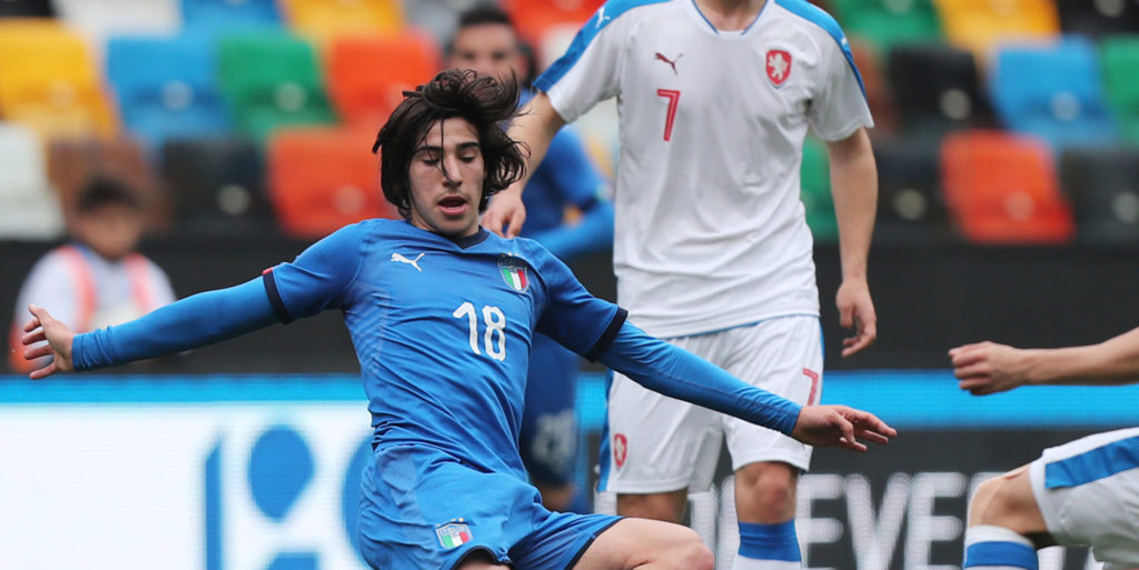 Chelsea to battle Juventus for Serie B midfielder