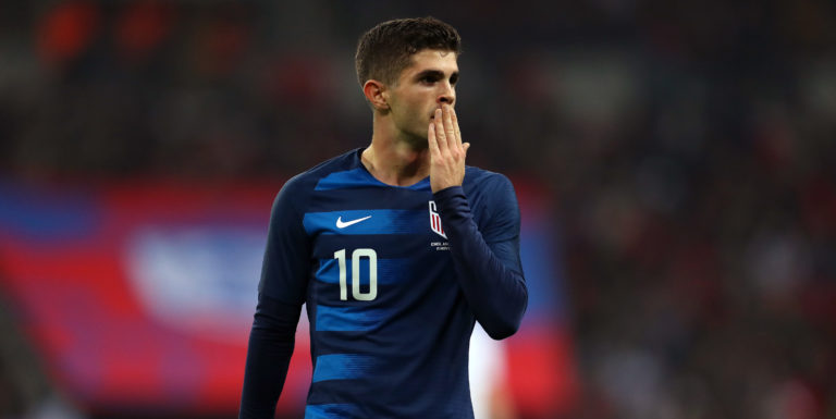 Chelsea target Christian Pulisic told to leave Dortmund