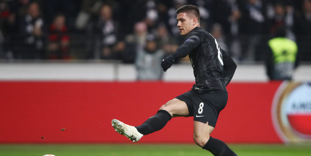 Frankfurt chief plays down Chelsea’s Jovic bid