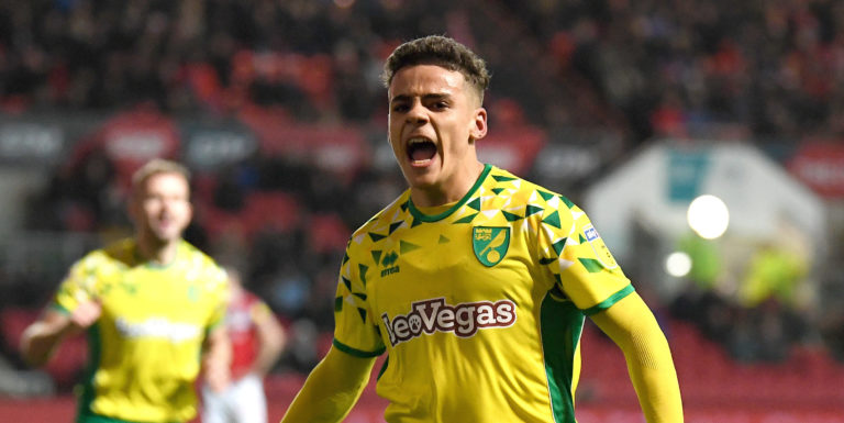 Tottenham lead Chelsea in Aarons race