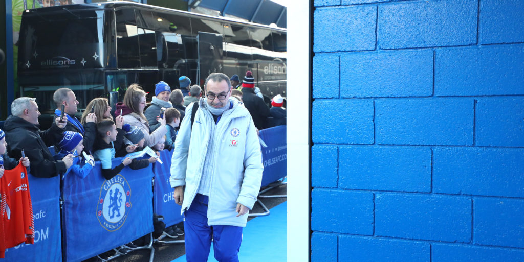 Chelsea poised to stick with Sarri