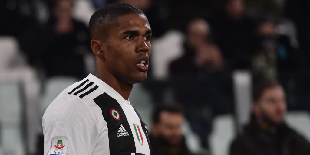 Chelsea interested in signing Douglas Costa