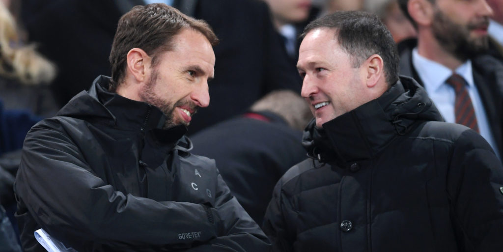 Chelsea eye Holland as Sarri replacement