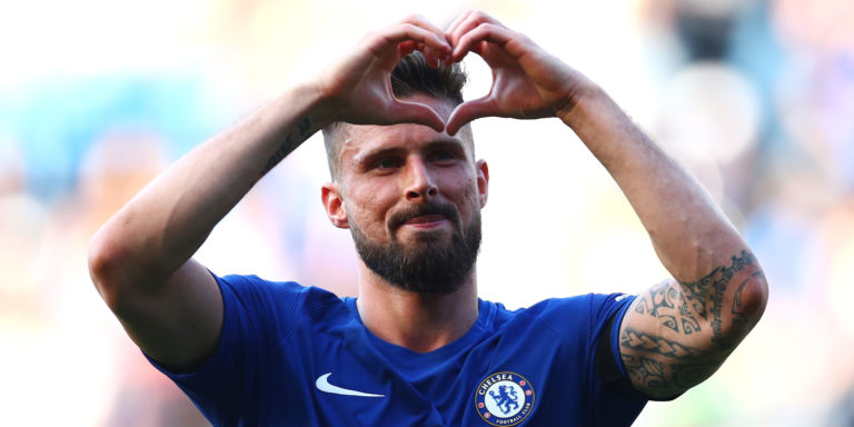 Chelsea extend Giroud’s contract by one year