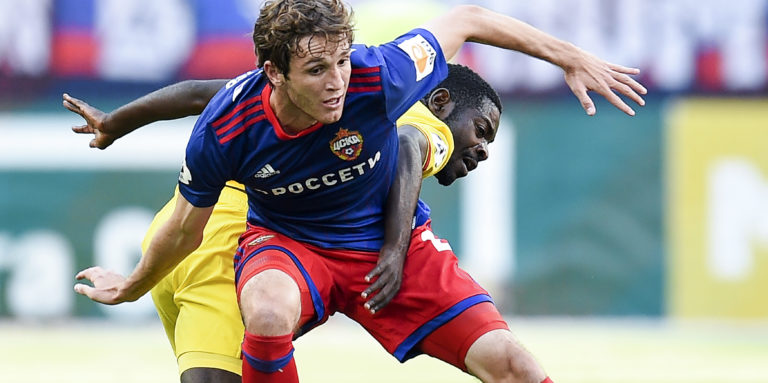 Chelsea interested in Russia full-back Fernandes