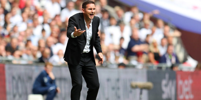 Who should replace Sarri as Chelsea manager?