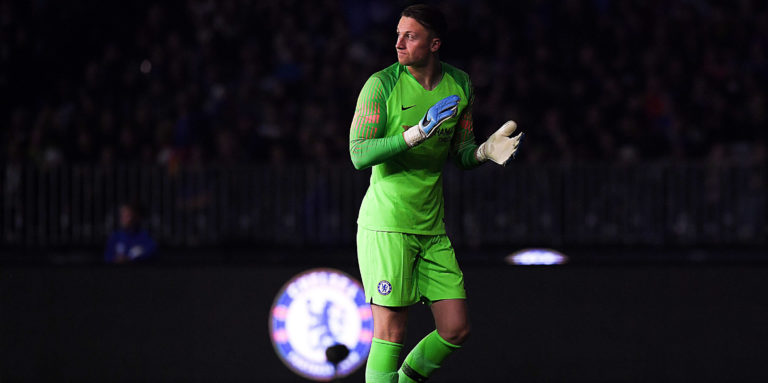 Chelsea goalkeeper Bulka signs for PSG
